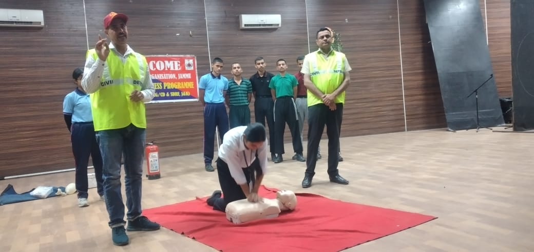 'Civil Defence Jammu Hosts Disaster Preparedness Awareness Camp at MAM College'